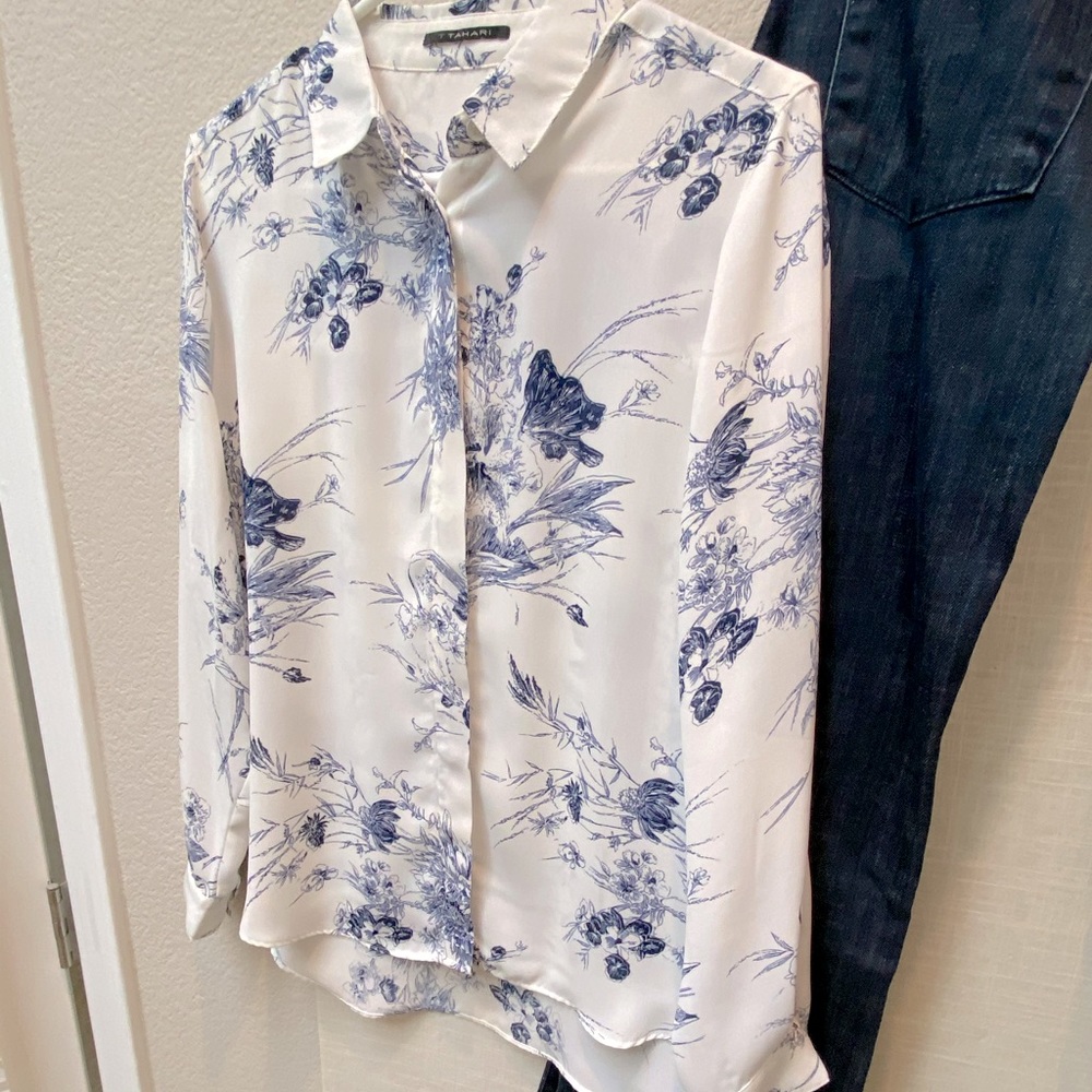 T Tahari blouse